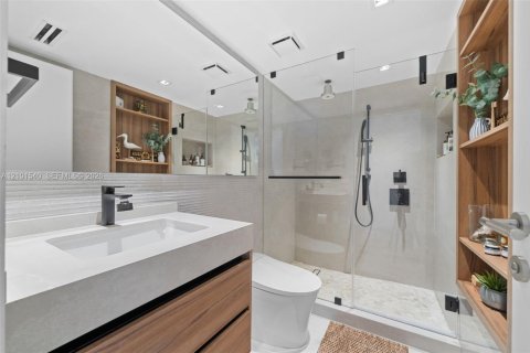 Copropriété à vendre à Miami, Floride: 3 chambres, 242.85 m2 № 2414304 - photo 14