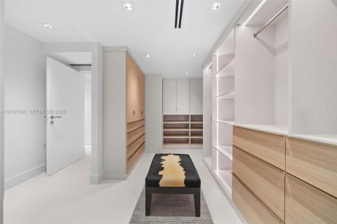 Copropriété à vendre à Miami, Floride: 3 chambres, 242.85 m2 № 2414304 - photo 11