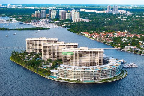 Copropriété à vendre à Miami, Floride: 3 chambres, 242.85 m2 № 2414304 - photo 21