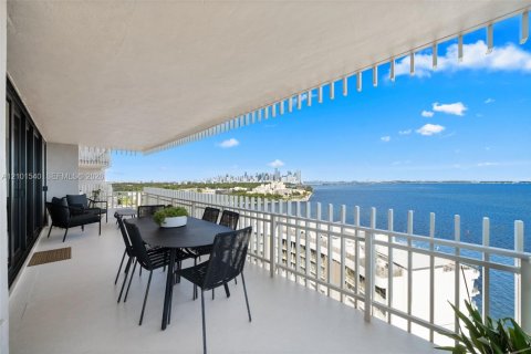 Copropriété à vendre à Miami, Floride: 3 chambres, 242.85 m2 № 2414304 - photo 3