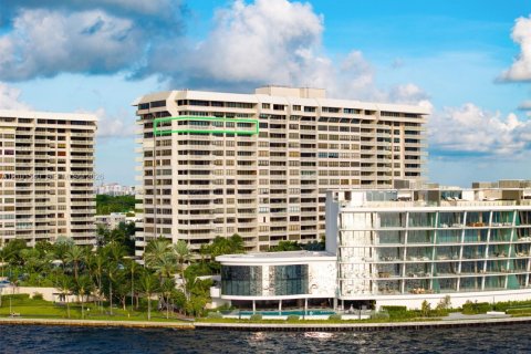 Copropriété à vendre à Miami, Floride: 3 chambres, 242.85 m2 № 2414304 - photo 20