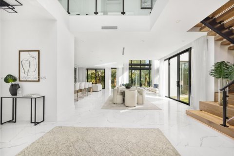 Купить виллу или дом в Саут-Майами, Флорида 5 спален, 378.02м2, № 1995639 - фото 7