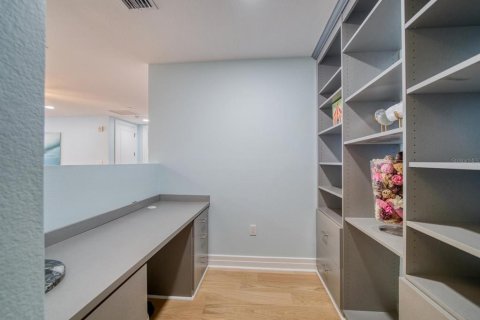 Купить кондоминиум в Клируотер, Флорида 6 комнат, 155.7м2, № 1658585 - фото 27