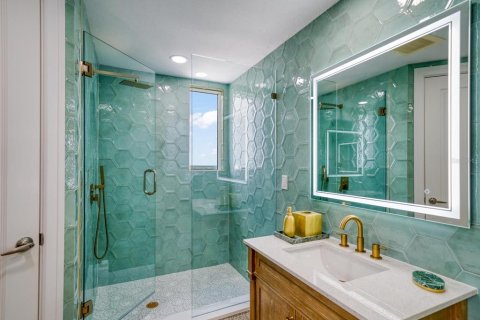 Купить кондоминиум в Клируотер, Флорида 6 комнат, 155.7м2, № 1658585 - фото 19