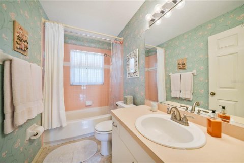 House in Punta Gorda, Florida 2 bedrooms, 131.09 sq.m. № 1553315 - photo 29