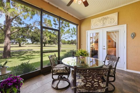 House in Tavares, Florida 3 bedrooms, 200.3 sq.m. № 2236085 - photo 2