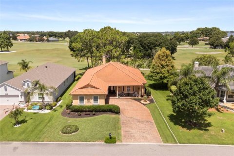 House in Tavares, Florida 3 bedrooms, 200.3 sq.m. № 2236085 - photo 29