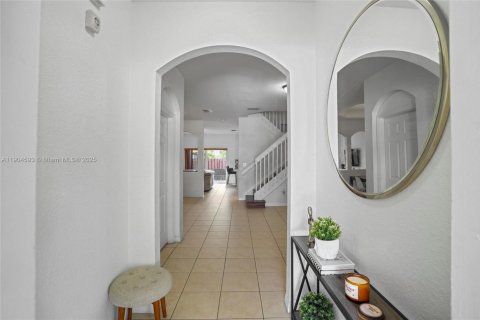 Townhouse in Miramar, Florida 4 bedrooms, 180.14 sq.m. № 1955111 - photo 5