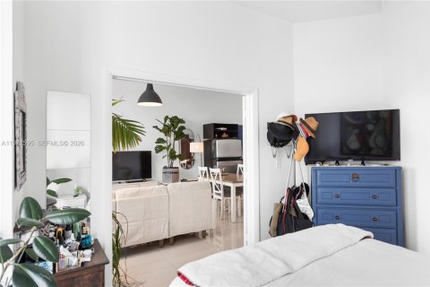 Copropriété à louer à Miami, Floride: 1 chambre № 2042247 - photo 12