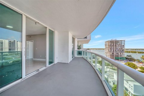 Купить кондоминиум в Норт-Бей-Виллидж, Флорида 2 спальни, 118.36м2, № 2043665 - фото 30