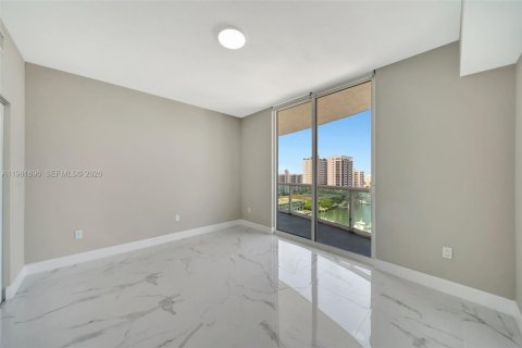 Купить кондоминиум в Норт-Бей-Виллидж, Флорида 2 спальни, 118.36м2, № 2043665 - фото 17