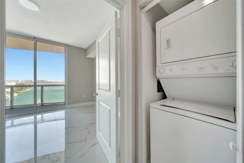 Купить кондоминиум в Норт-Бей-Виллидж, Флорида 2 спальни, 118.36м2, № 2043665 - фото 27