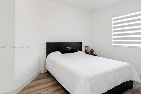 Townhouse in Miami Lakes, Florida 3 bedrooms, 170.75 sq.m. № 1941297 - photo 11