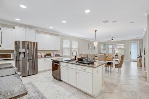 Villa ou maison à vendre à Sun City Center, Floride: 5 chambres, 356.19 m2 № 2404682 - photo 12