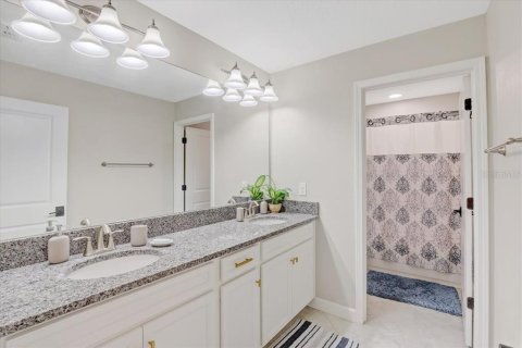 Villa ou maison à vendre à Sun City Center, Floride: 5 chambres, 356.19 m2 № 2404682 - photo 30