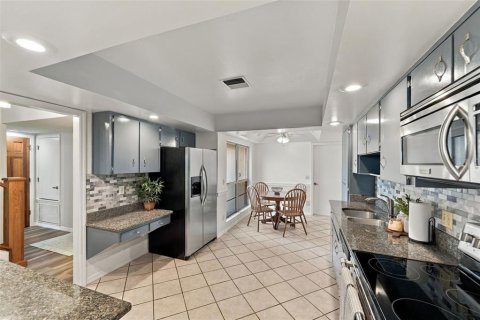 Condominio en venta en Longwood, Florida, 3 dormitorios, 180.88 m2 № 2384326 - foto 12