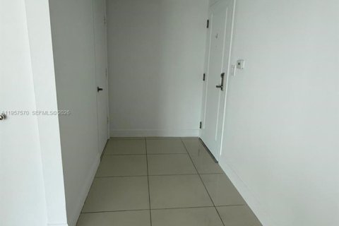 Купить кондоминиум в Майами, Флорида 2 спальни, 83.8м2, № 2011489 - фото 8