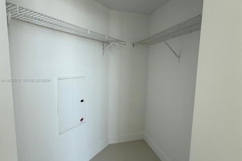 Купить кондоминиум в Майами, Флорида 2 спальни, 83.8м2, № 2011489 - фото 13