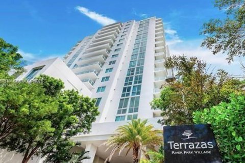 Купить кондоминиум в Майами, Флорида 2 спальни, 83.8м2, № 2011489 - фото 19