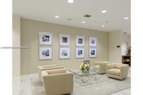 Купить кондоминиум в Майами, Флорида 2 спальни, 83.8м2, № 2011489 - фото 20