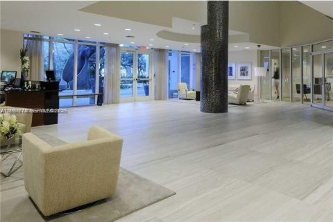 Купить кондоминиум в Майами, Флорида 2 спальни, 83.8м2, № 2011489 - фото 21