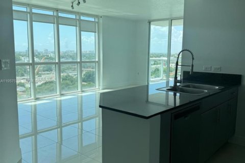 Купить кондоминиум в Майами, Флорида 2 спальни, 83.8м2, № 2011489 - фото 2