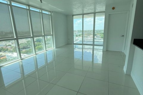 Купить кондоминиум в Майами, Флорида 2 спальни, 83.8м2, № 2011489 - фото 4