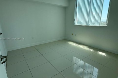 Купить кондоминиум в Майами, Флорида 2 спальни, 83.8м2, № 2011489 - фото 12