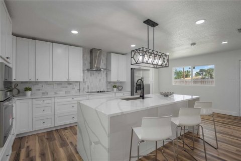 Casa en venta en Sarasota, Florida, 5 dormitorios, 362.88 m2 № 1297149 - foto 15