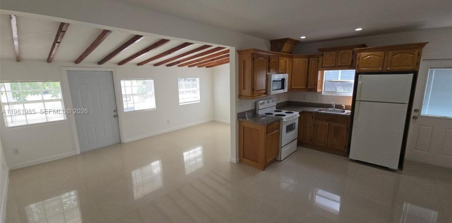 Дом в Майами, Флорида 2 спальни, 148.46м2 № 2043240