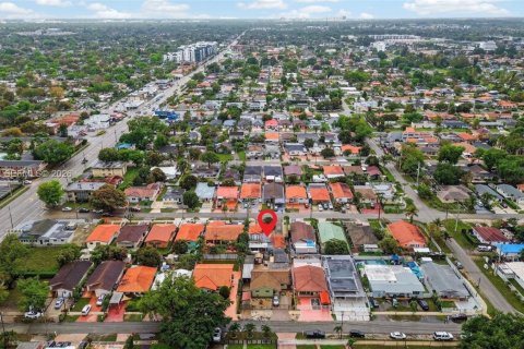 Снять в аренду виллу или дом в Майами, Флорида 2 спальни, 148.46м2, № 2043240 - фото 20