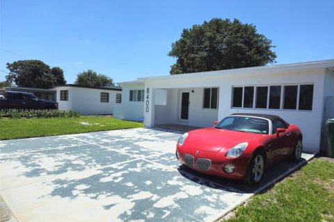 Villa ou maison à vendre à Miami, Floride: 3 chambres, 115.38 m2 № 1874662 - photo 3