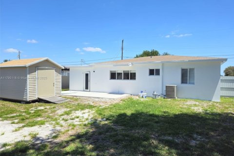 Villa ou maison à vendre à Miami, Floride: 3 chambres, 115.38 m2 № 1874662 - photo 4