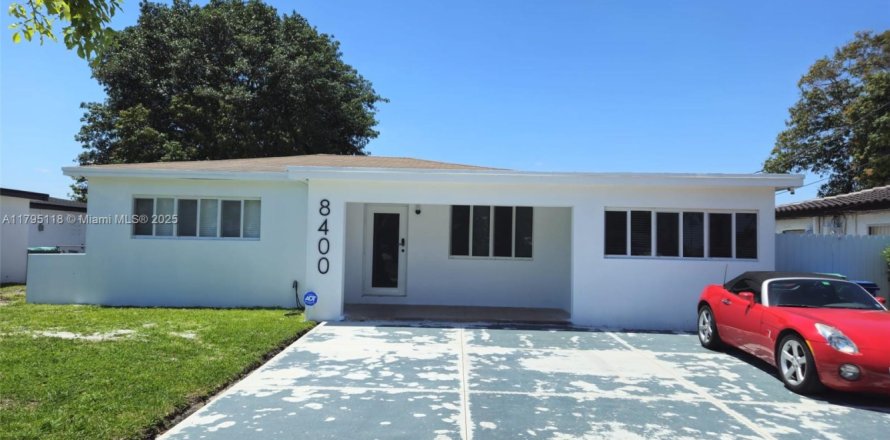 Villa ou maison à Miami, Floride 3 chambres, 115.38 m2 № 1874662