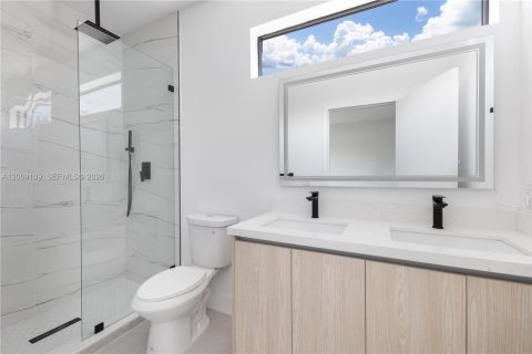 Townhouse in Miami, Florida 3 bedrooms, 148.64 sq.m. № 2072983 - photo 16