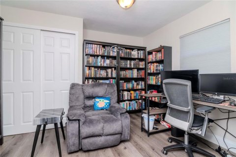 Casa en venta en Tampa, Florida, 3 dormitorios, 99.03 m2 № 1537487 - foto 18
