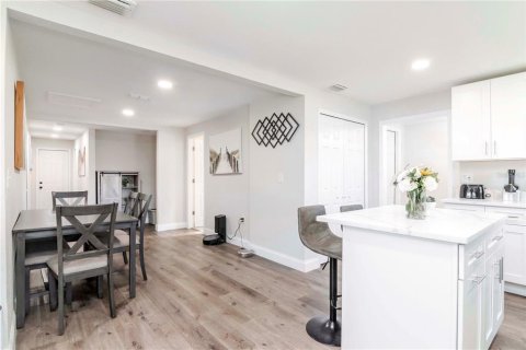 Casa en venta en Tampa, Florida, 3 dormitorios, 99.03 m2 № 1537487 - foto 12