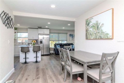 Casa en venta en Tampa, Florida, 3 dormitorios, 99.03 m2 № 1537487 - foto 14