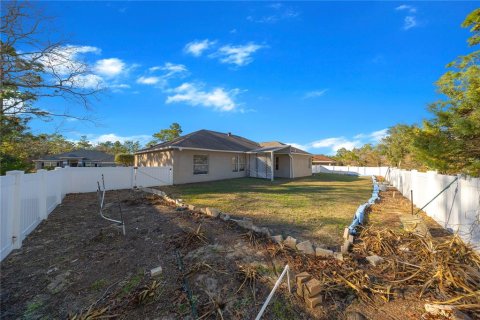 House in Homosassa, Florida 4 bedrooms, 207.73 sq.m. № 2097696 - photo 8