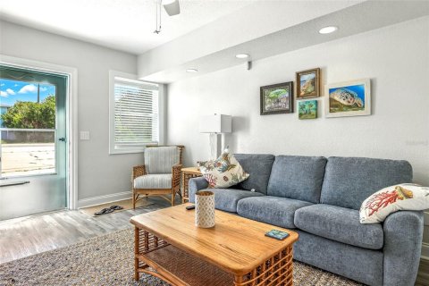 Immobilier commercial à vendre à New Smyrna Beach, Floride: 4 chambres, 104.24 m2 № 1907177 - photo 11