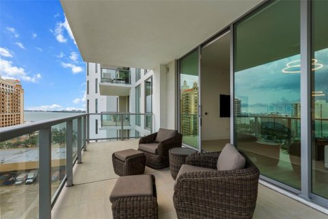Condo in Sarasota, Florida, 2 bedrooms  № 1875986 - photo 3