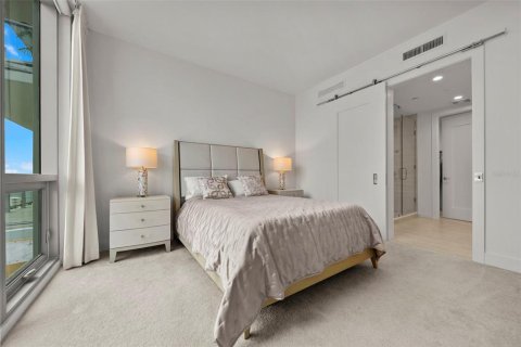 Condo in Sarasota, Florida, 2 bedrooms  № 1875986 - photo 4