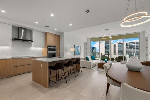 Condo in Sarasota, Florida, 2 bedrooms  № 1875986 - photo 22