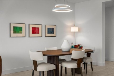 Condo in Sarasota, Florida, 2 bedrooms  № 1875986 - photo 6