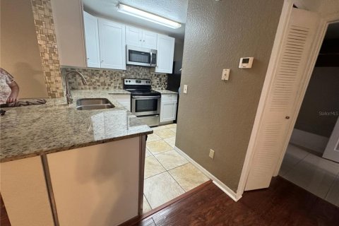 Apartamento en alquiler en Orlando, Florida, 2 dormitorios, 93.18 m2 № 1865842 - foto 4