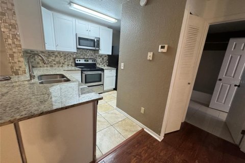 Apartamento en alquiler en Orlando, Florida, 2 dormitorios, 93.18 m2 № 1865842 - foto 7