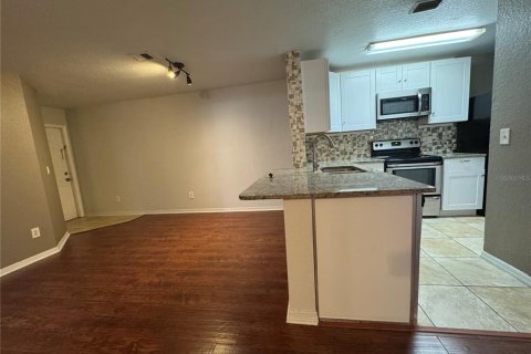 Apartamento en alquiler en Orlando, Florida, 2 dormitorios, 93.18 m2 № 1865842 - foto 15