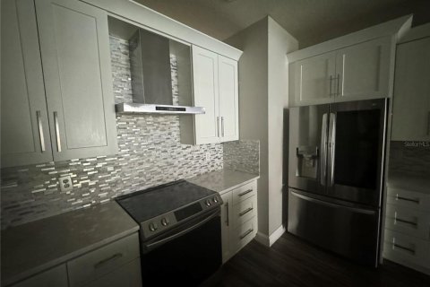 Touwnhouse à vendre à Kissimmee, Floride: 3 chambres, 187.01 m2 № 1536075 - photo 8