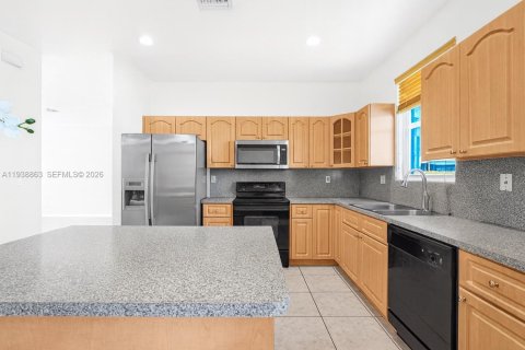 Купить виллу или дом в Купер-Сити, Флорида 3 спальни, 198.07м2, № 1996527 - фото 13