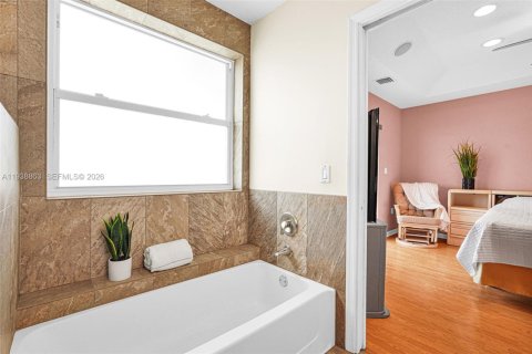 Купить виллу или дом в Купер-Сити, Флорида 3 спальни, 198.07м2, № 1996527 - фото 21